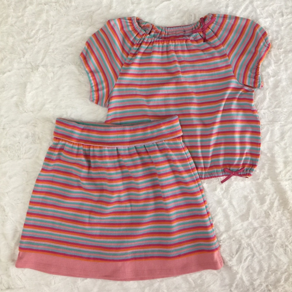 Girls matching 2 piece set- top and skirt